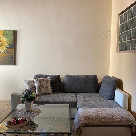 Alex'S Apartment Iglesias Luaran gambar